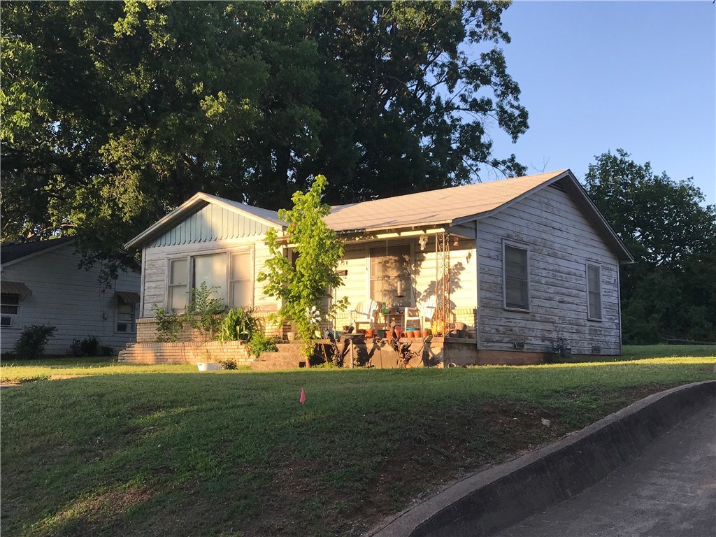 217 S Roberts Cut Off Road Fort Worth TX 76114