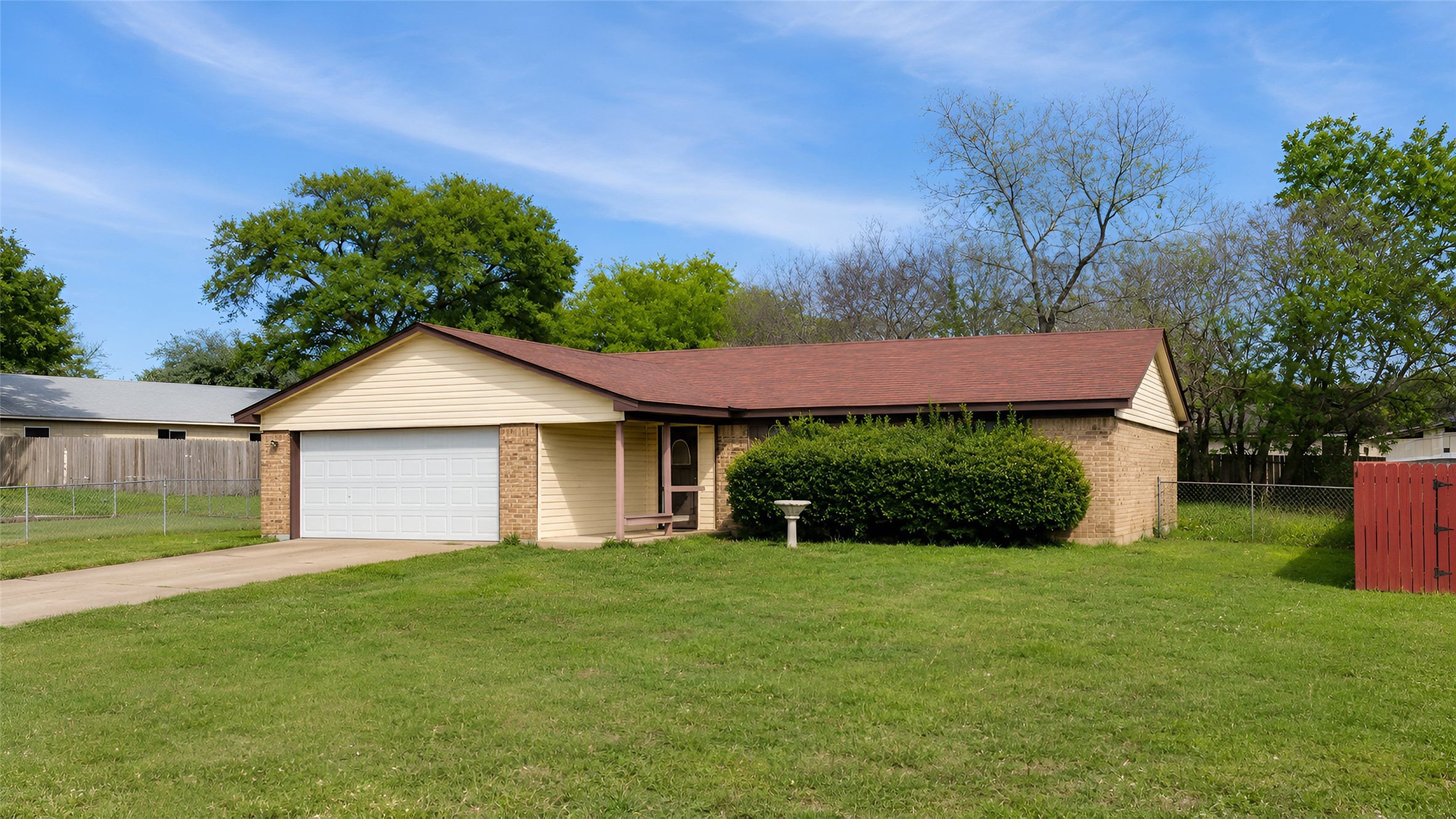 902 S Old Temple Road Hewitt TX 76643