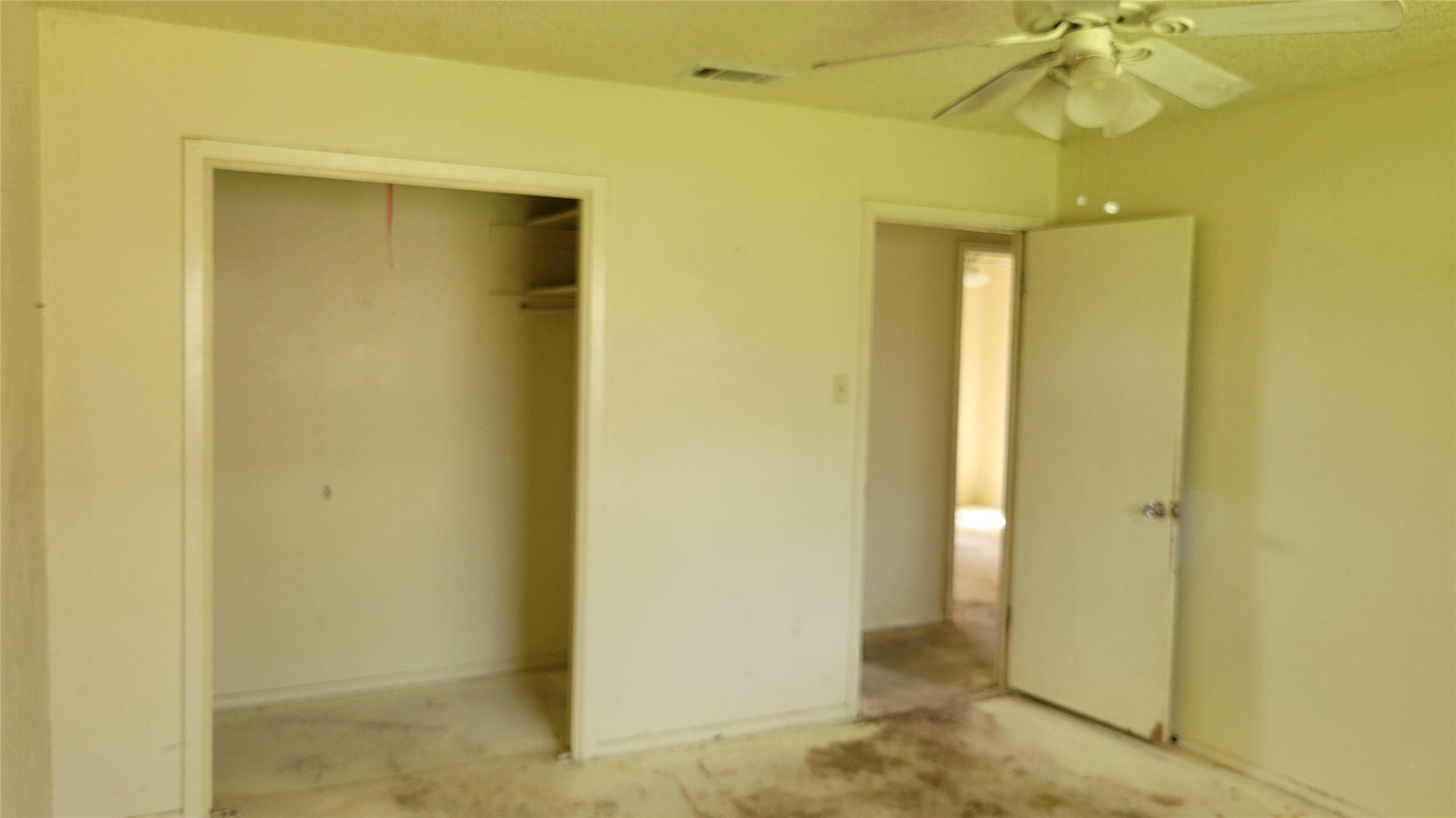 902 S Old Temple Road Hewitt TX 76643