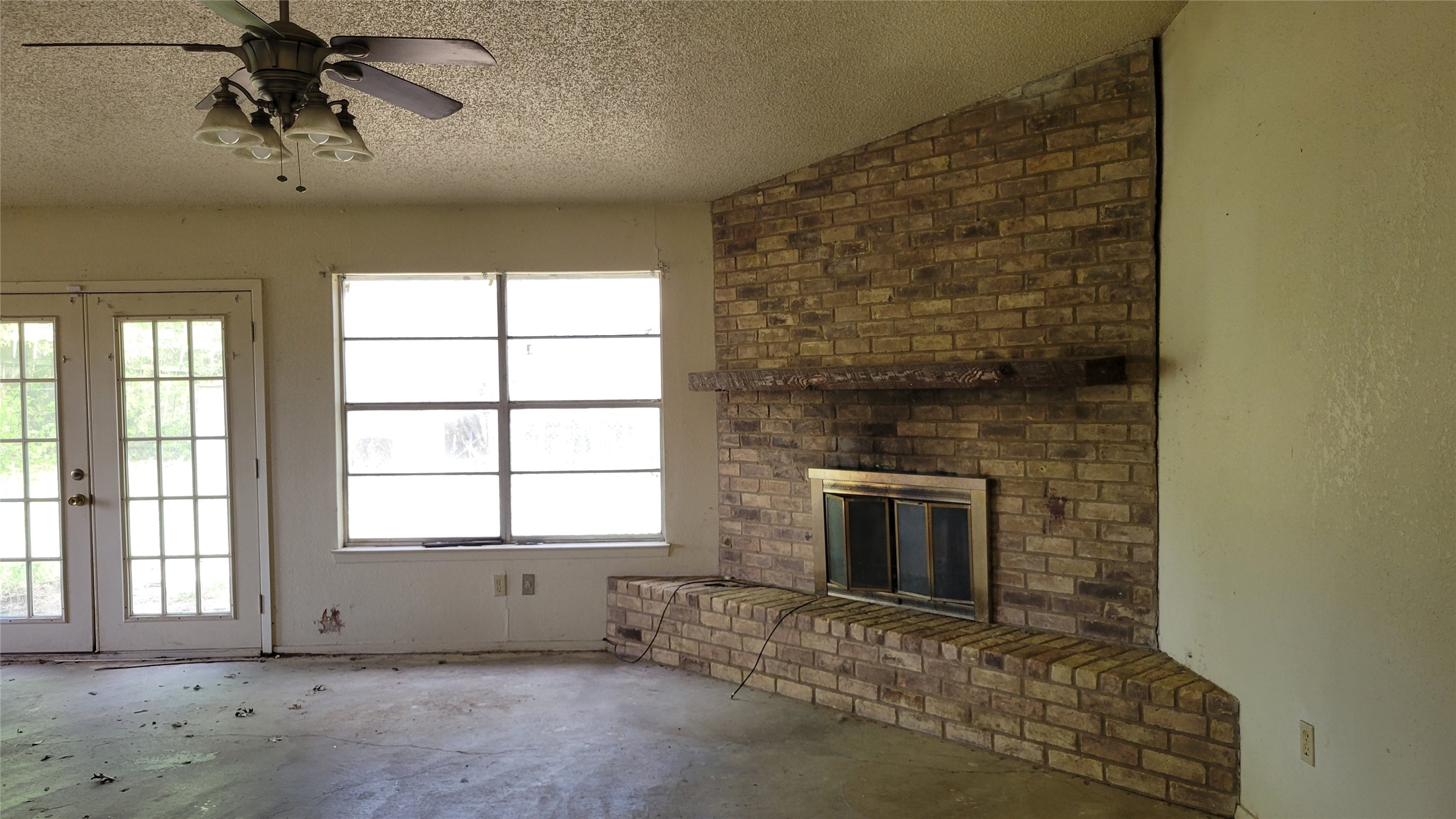 902 S Old Temple Road Hewitt TX 76643