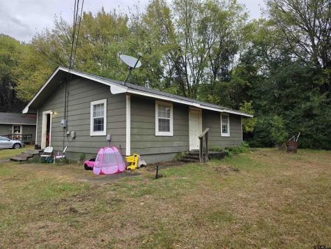 300 Walnut Naples TX 75568