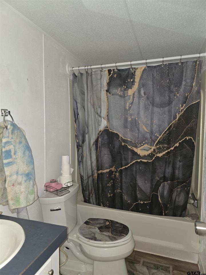 300 Walnut Naples TX 75568