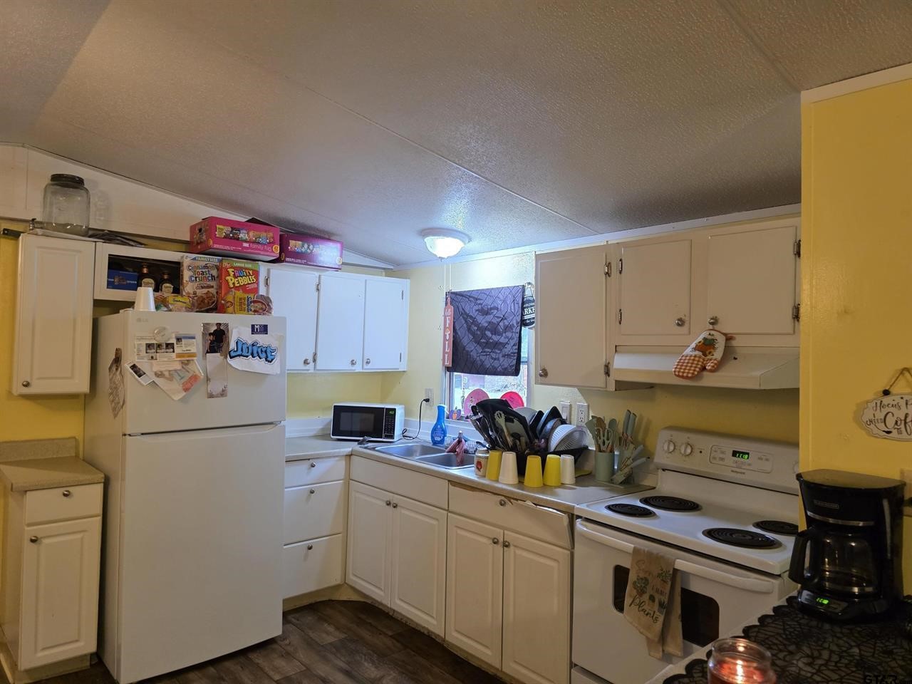 300 Walnut Naples TX 75568