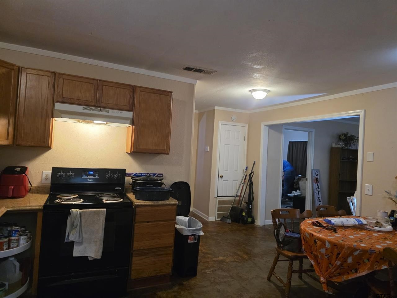 300 Walnut Naples TX 75568