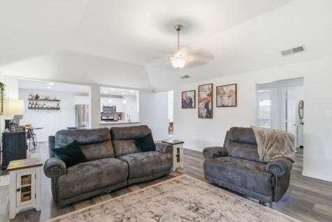 432 Dove Lane Fort Worth TX 76108