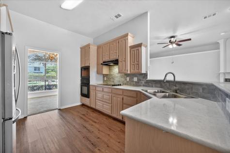 7637 Jill Court North Richland Hills TX 76182