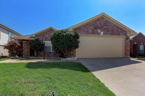 10101 Chapel Rock Drive Fort Worth TX 76116