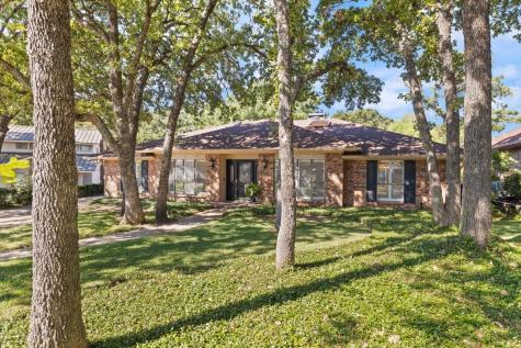 4702 El Brevo Court Arlington TX 76017