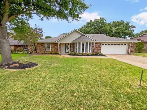 8982 Hialeah Circle S North Richland Hills TX 76182