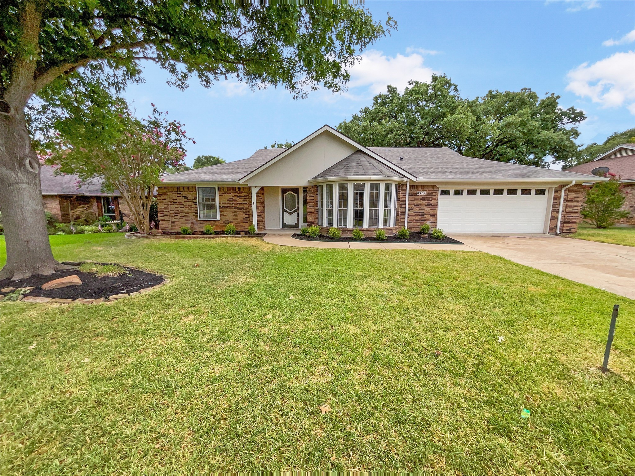 8982 Hialeah Circle S North Richland Hills TX 76182