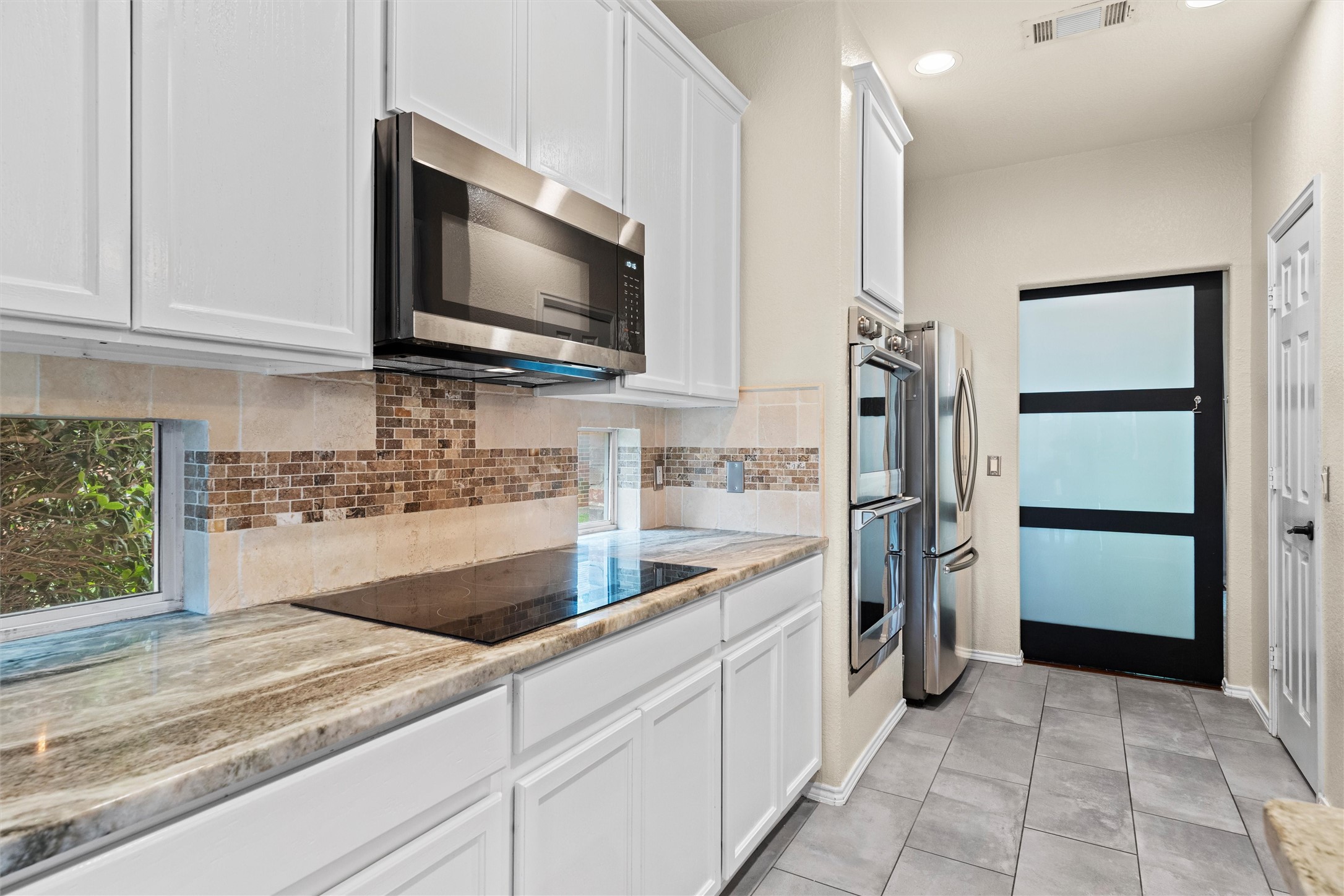 2815 S Serrano Grand Prairie TX 75054