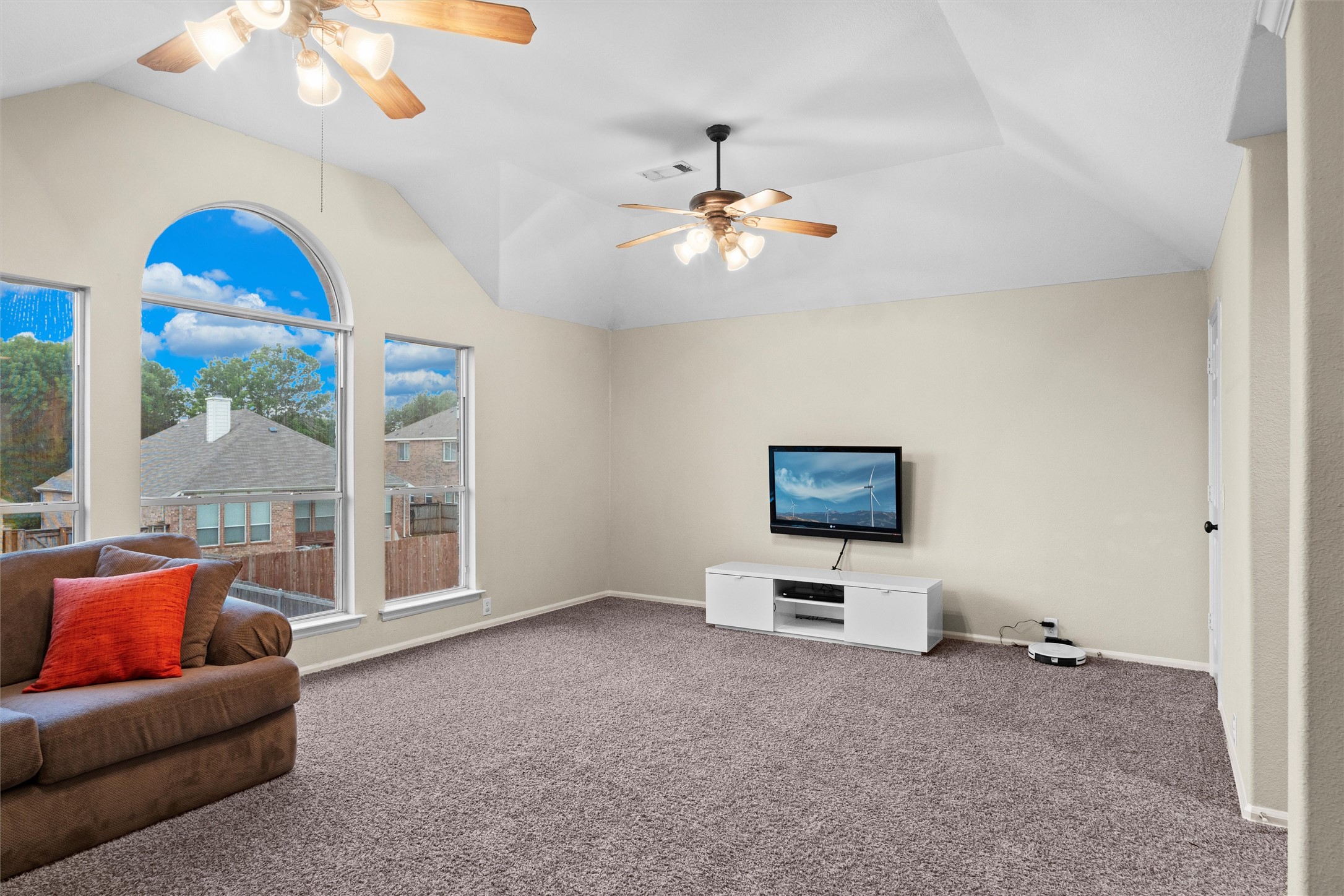 2815 S Serrano Grand Prairie TX 75054