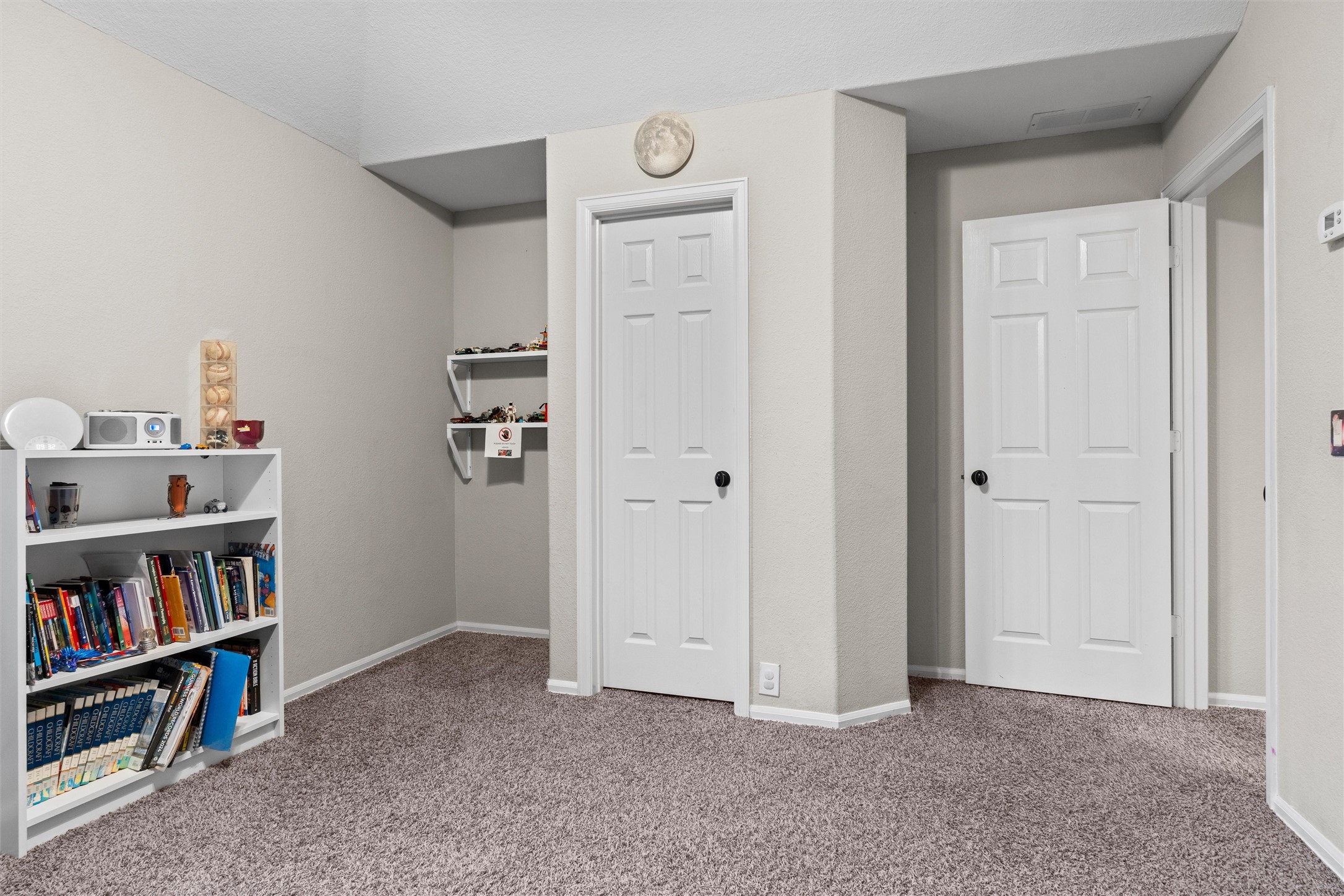 2815 S Serrano Grand Prairie TX 75054