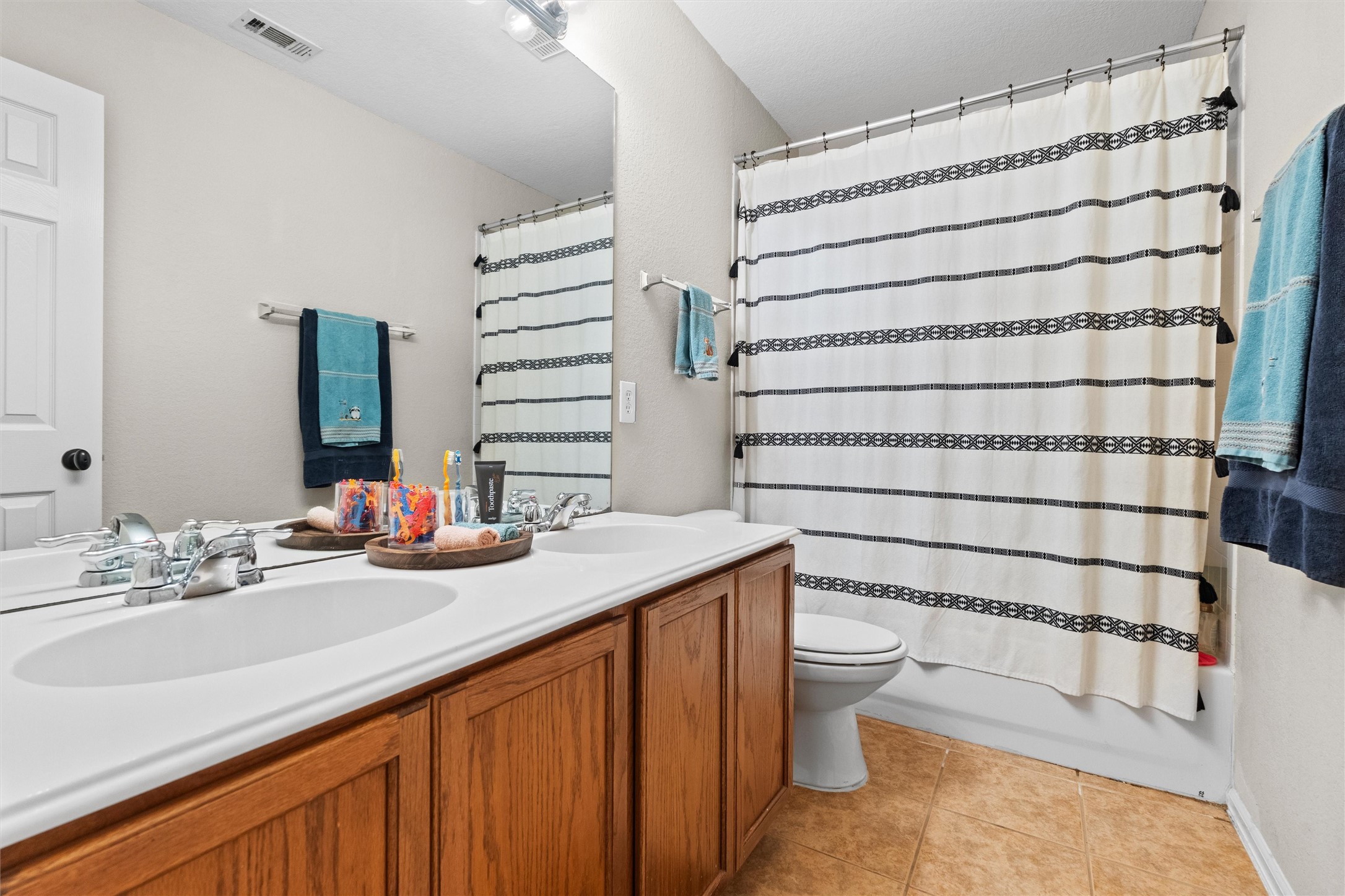 2815 S Serrano Grand Prairie TX 75054