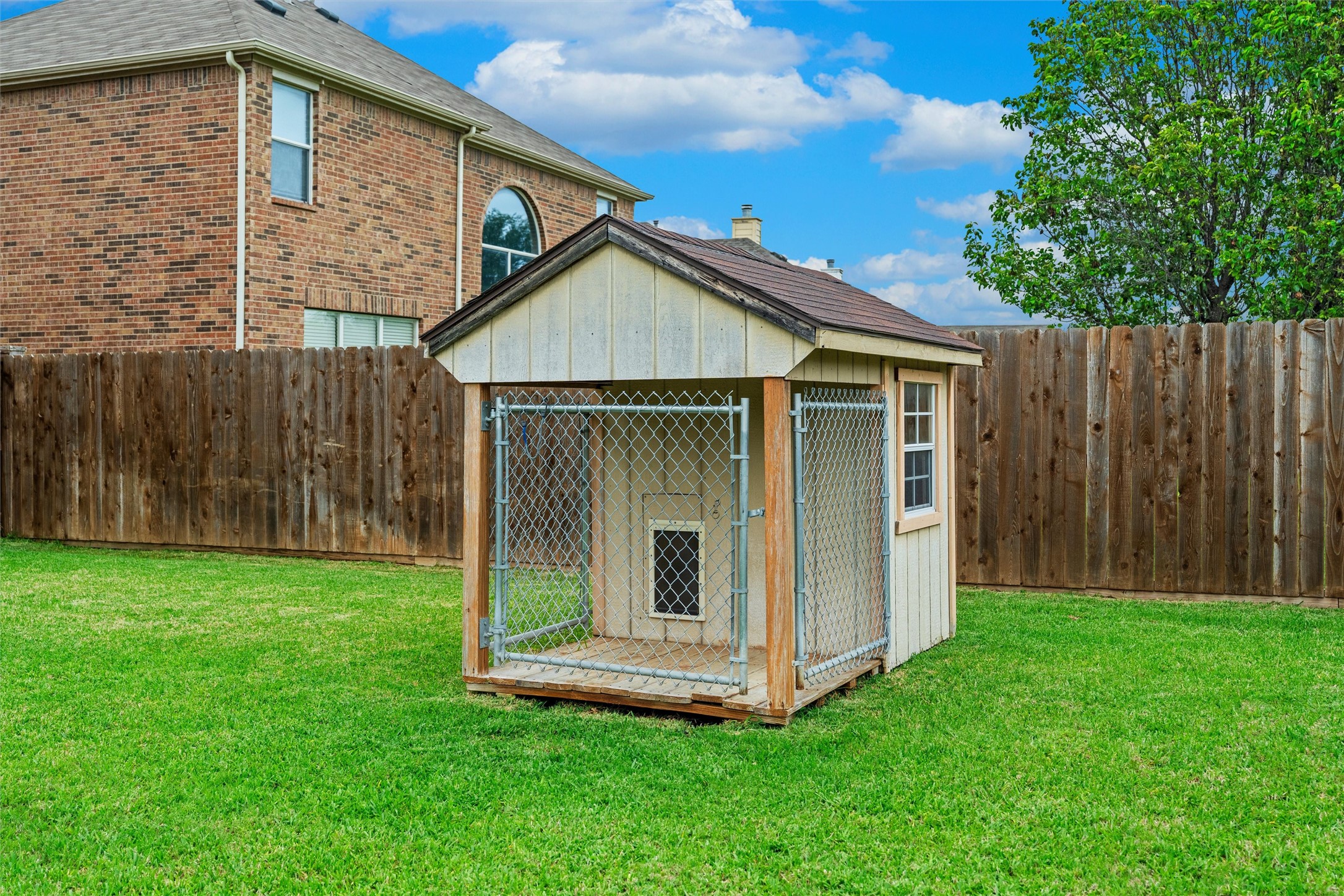 2815 S Serrano Grand Prairie TX 75054