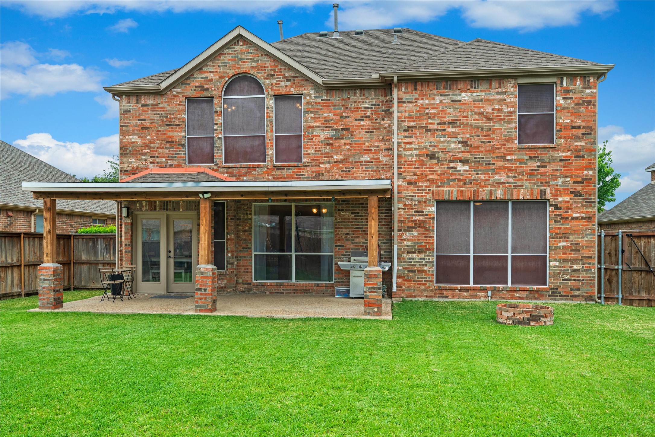 2815 S Serrano Grand Prairie TX 75054