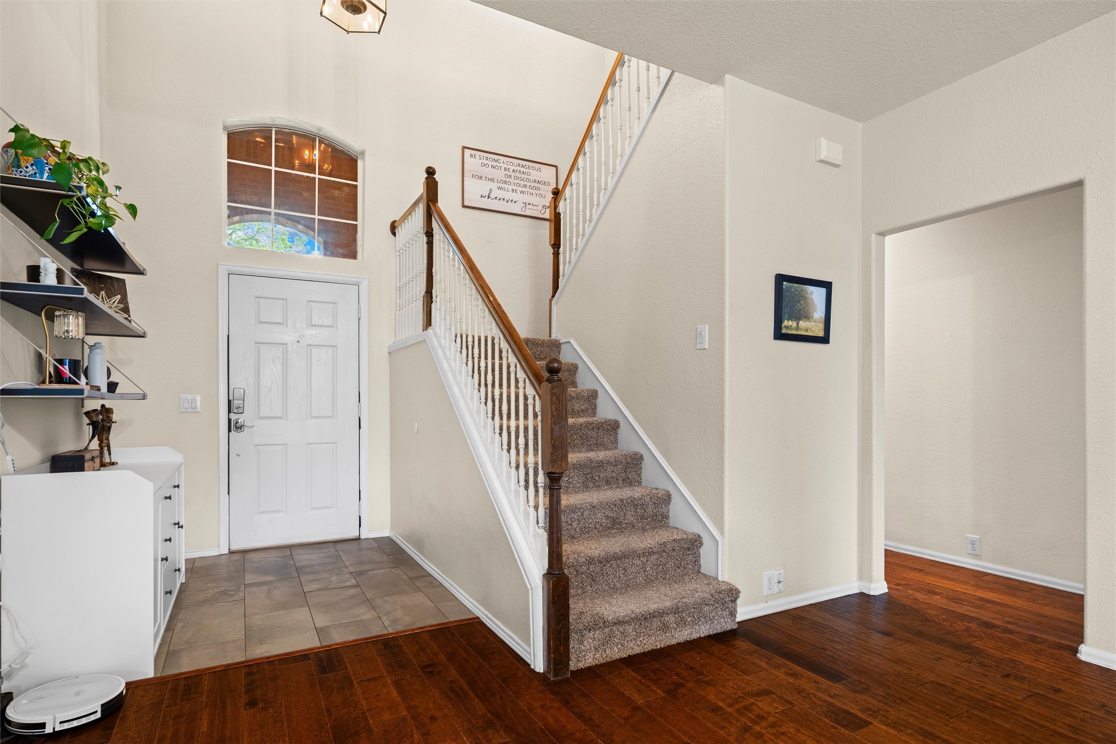 2815 S Serrano Grand Prairie TX 75054
