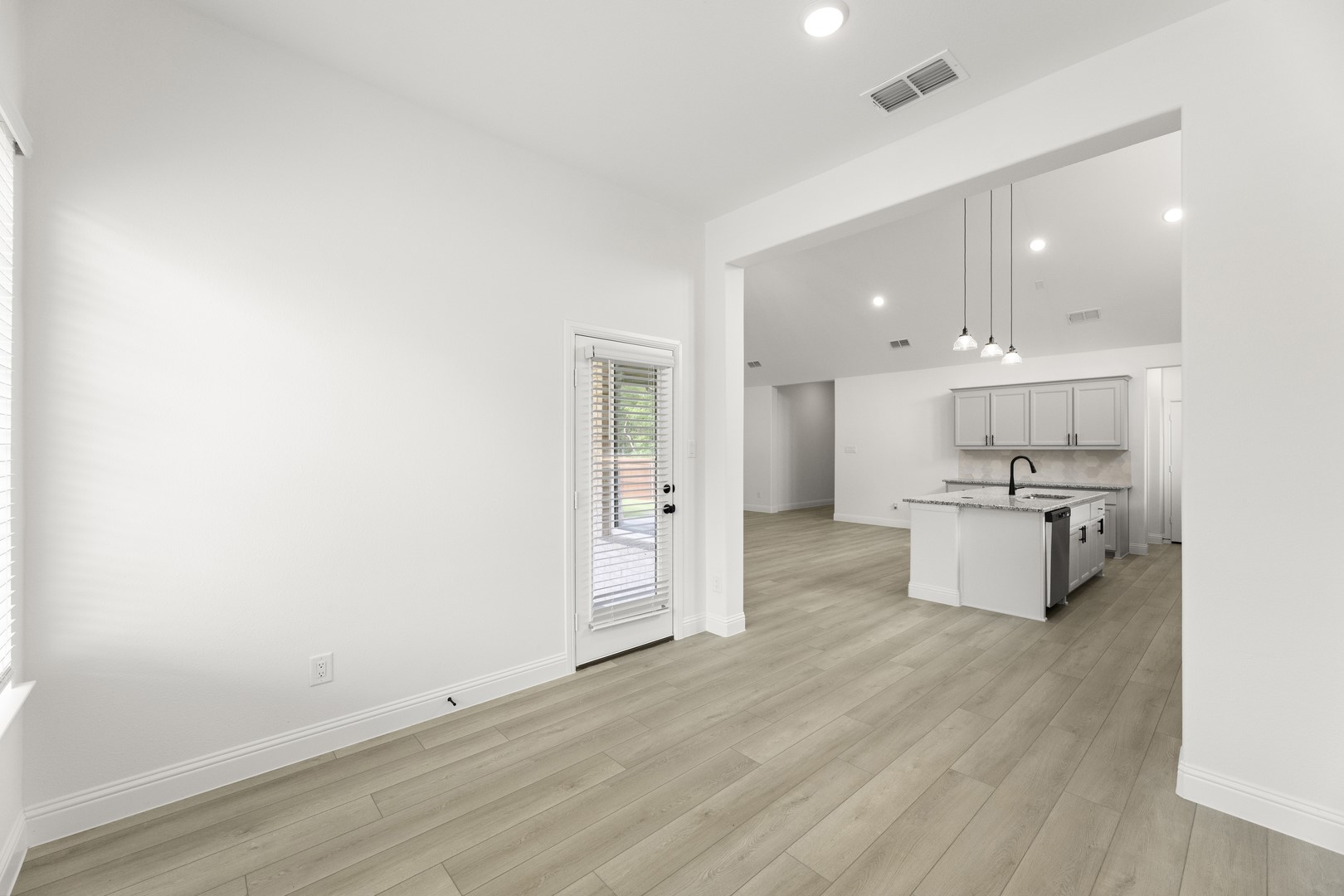 3809 Maize Avenue Heartland TX 75114