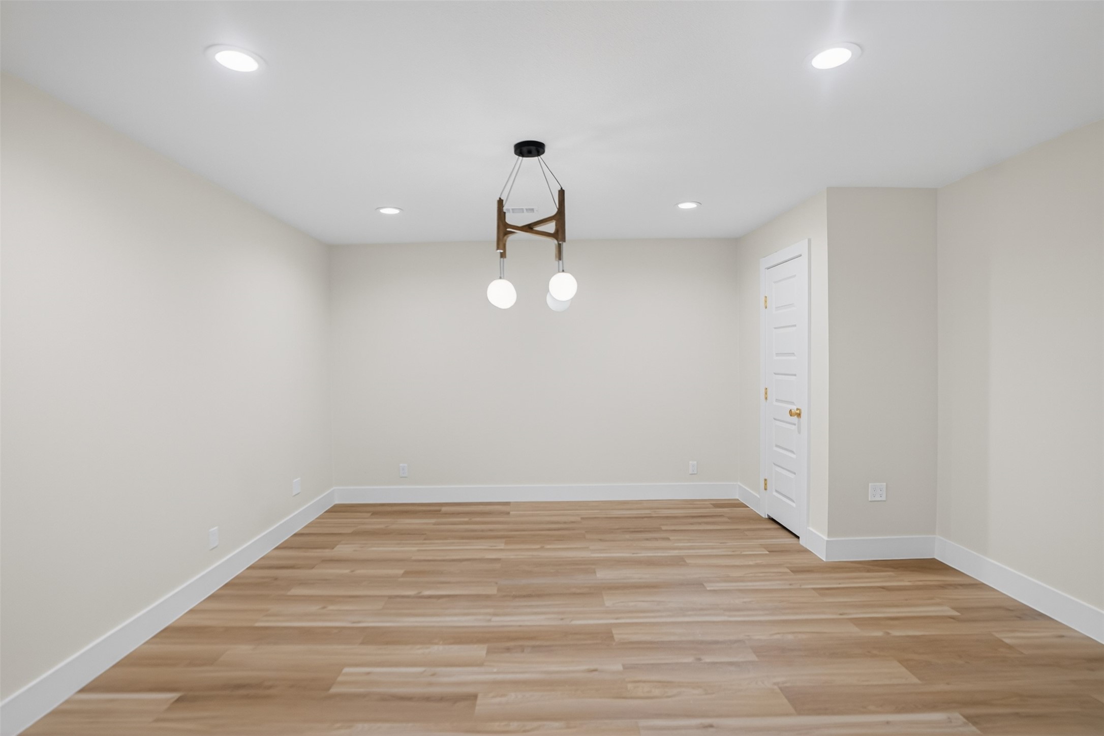 1716 Cynthia Lane Hurst TX 76054