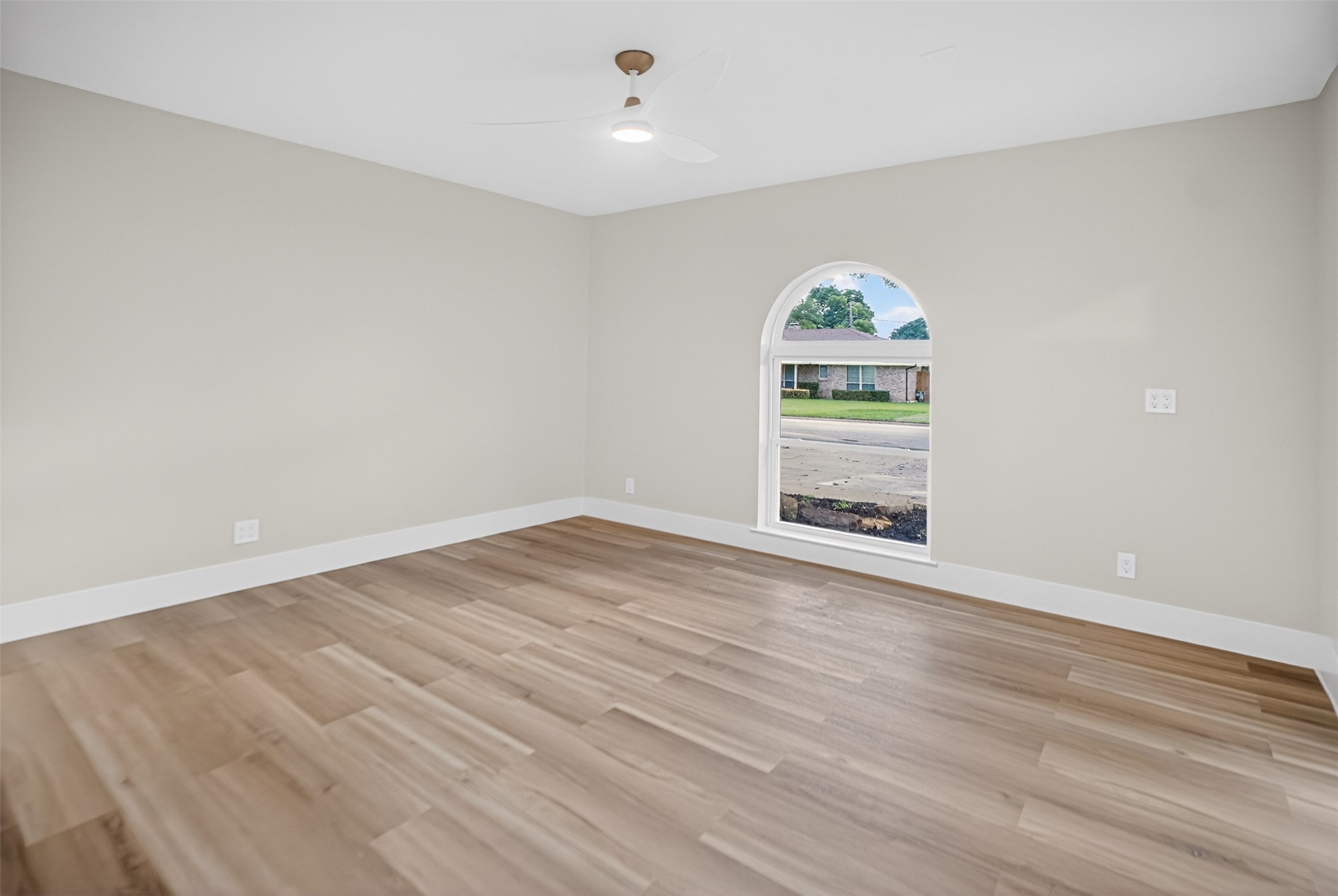 1716 Cynthia Lane Hurst TX 76054