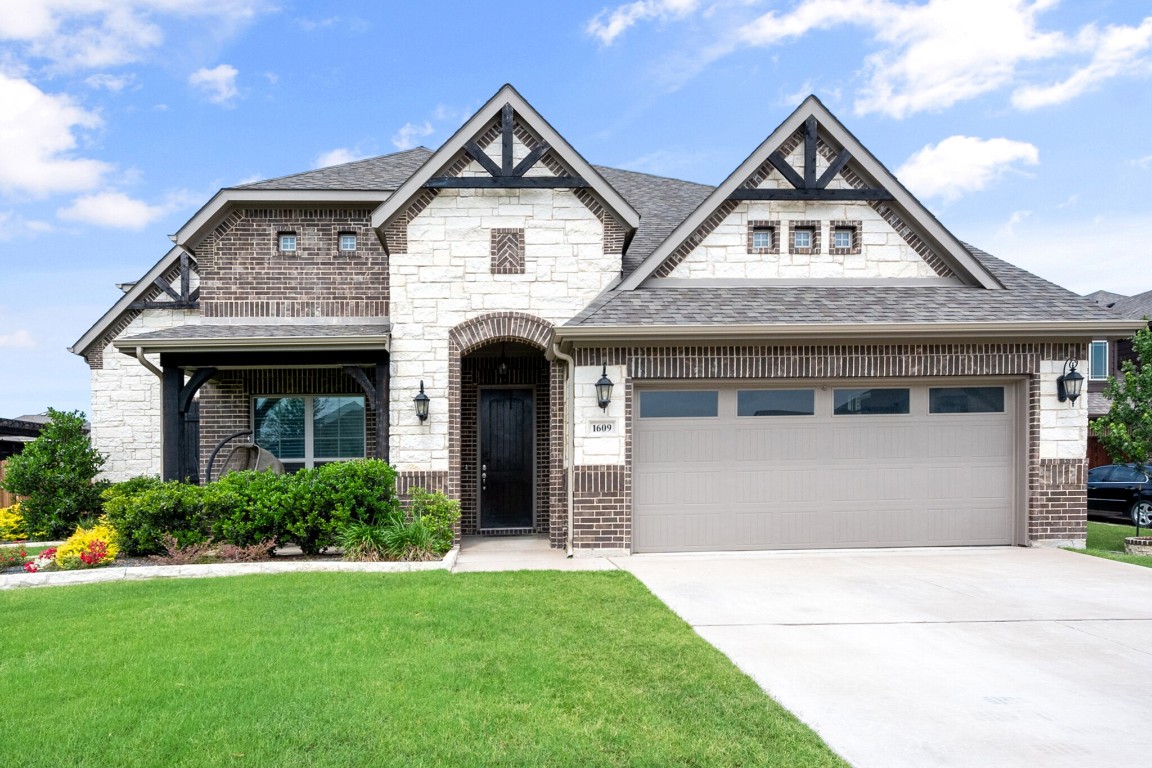 1609 Granite Way Waxahachie TX 75165