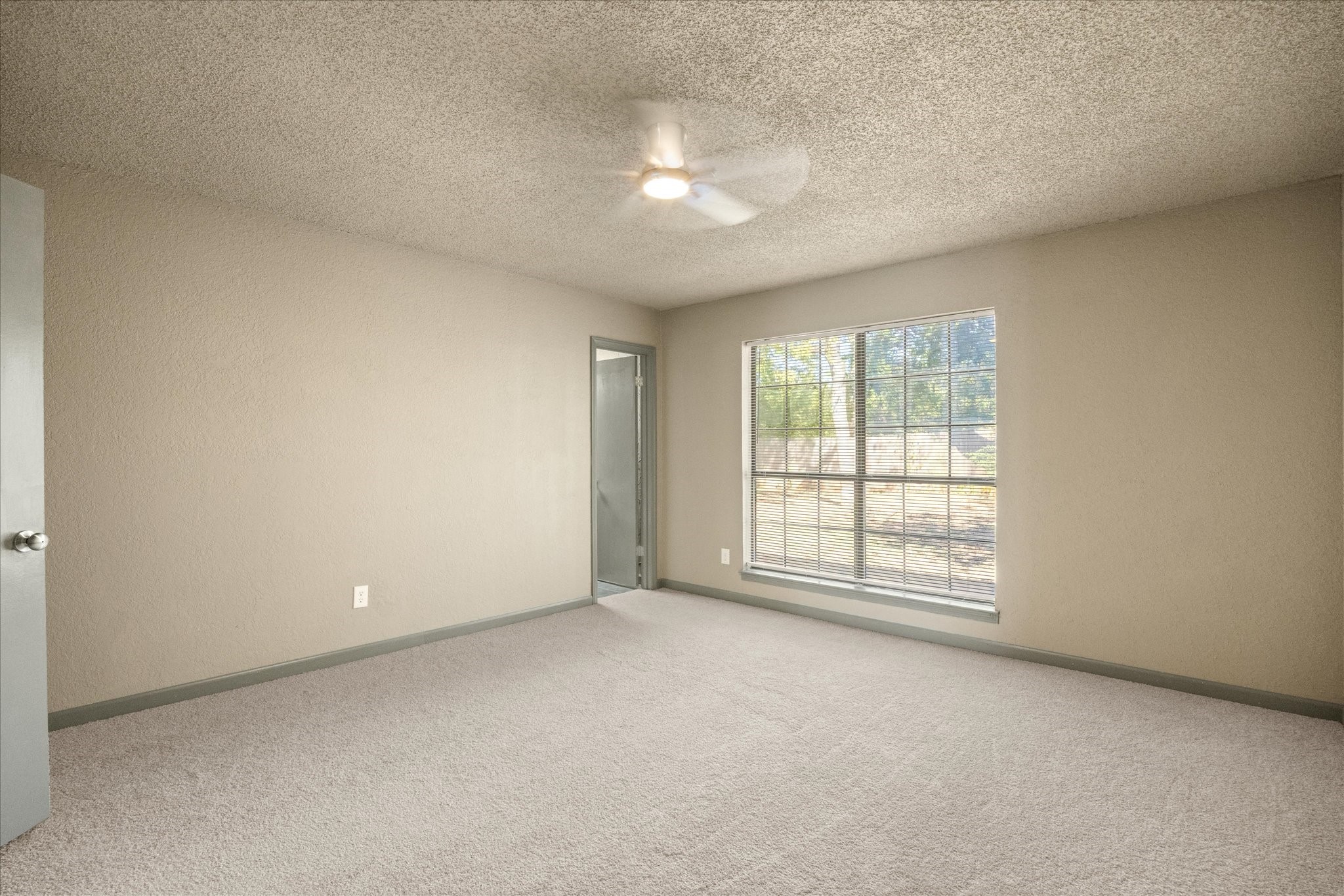 615 Whisperview Circle Granbury TX 76049