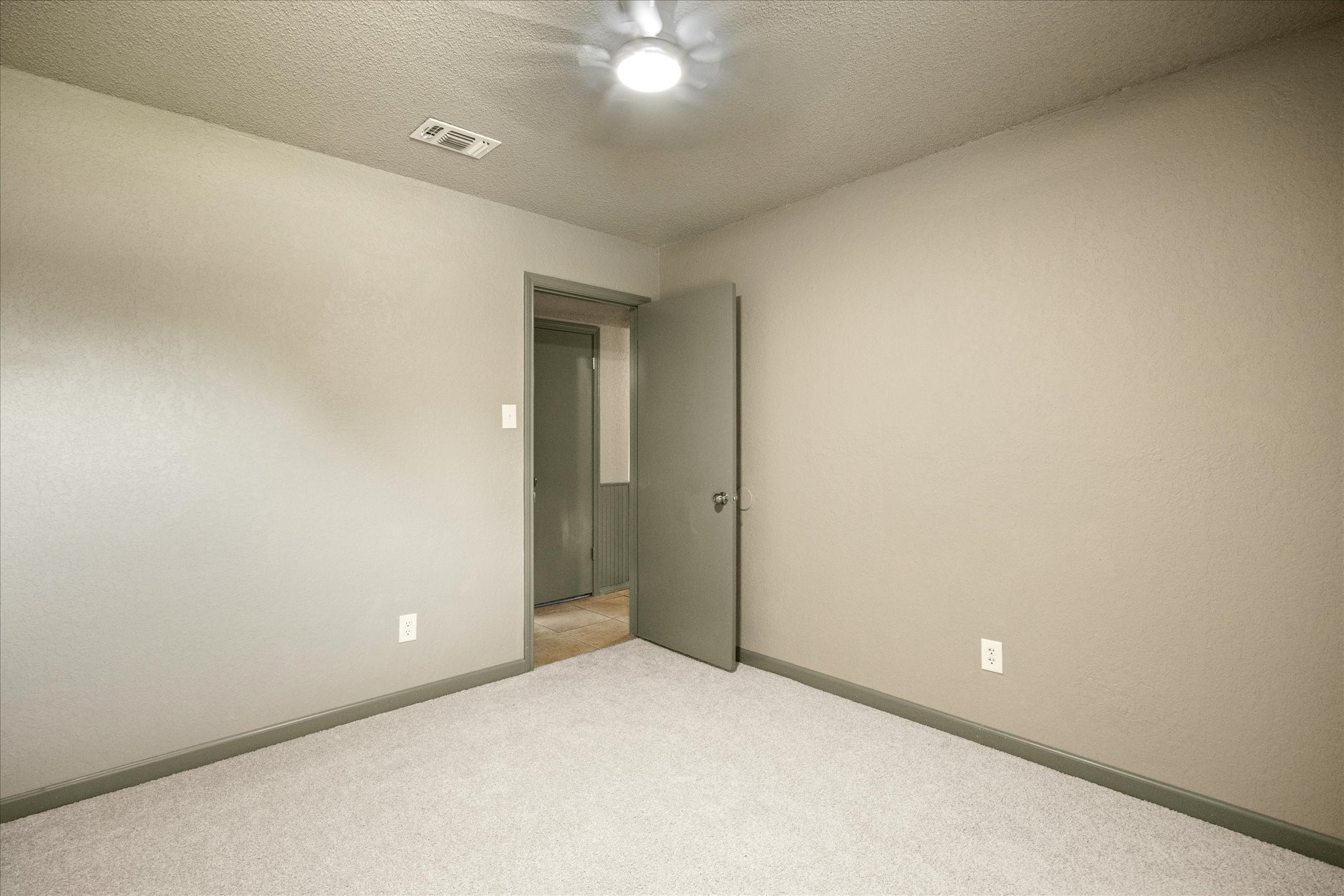 615 Whisperview Circle Granbury TX 76049