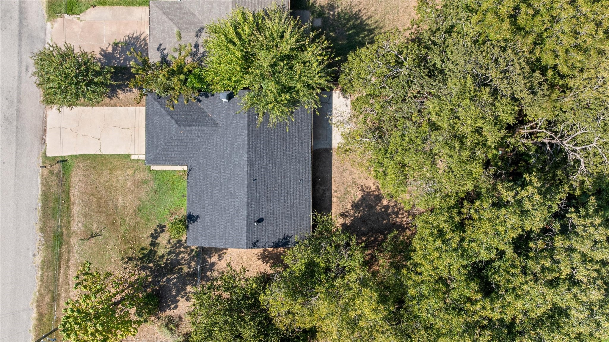 615 Whisperview Circle Granbury TX 76049