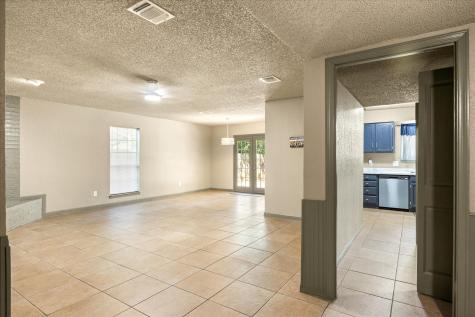 615 Whisperview Circle Granbury TX 76049