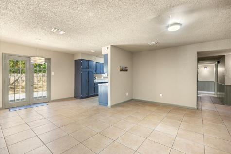 615 Whisperview Circle Granbury TX 76049