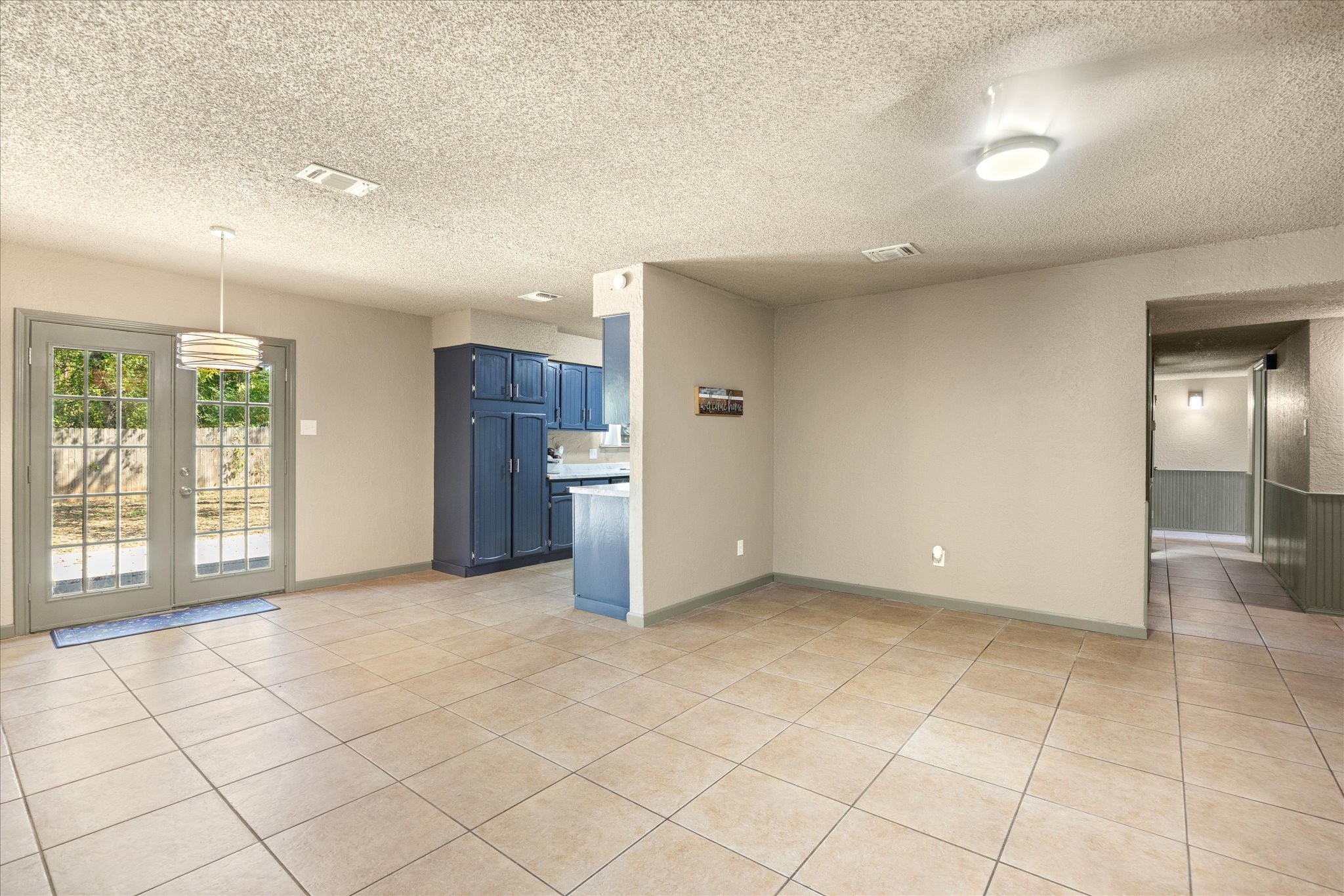 615 Whisperview Circle Granbury TX 76049