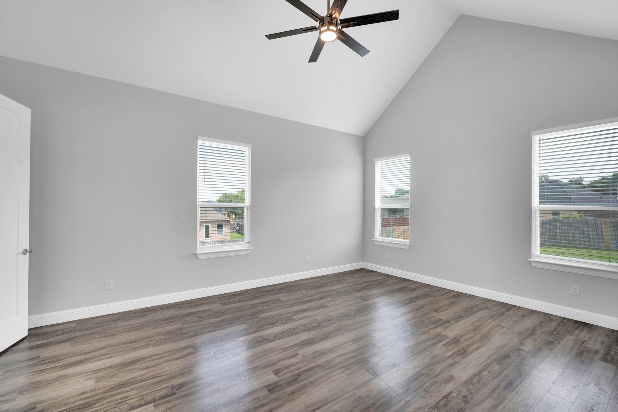 702 Chester Court Ennis TX 75119