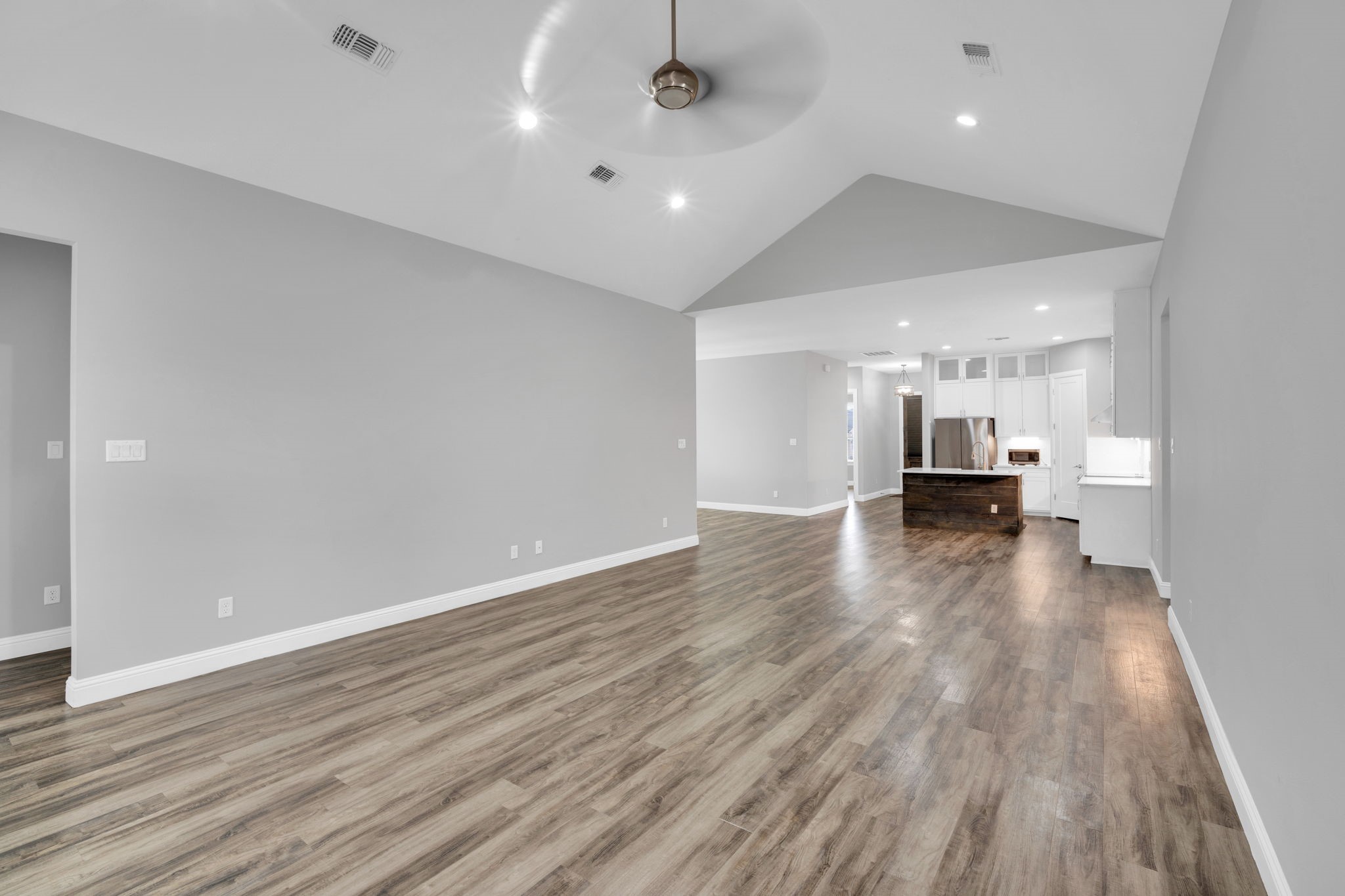702 Chester Court Ennis TX 75119