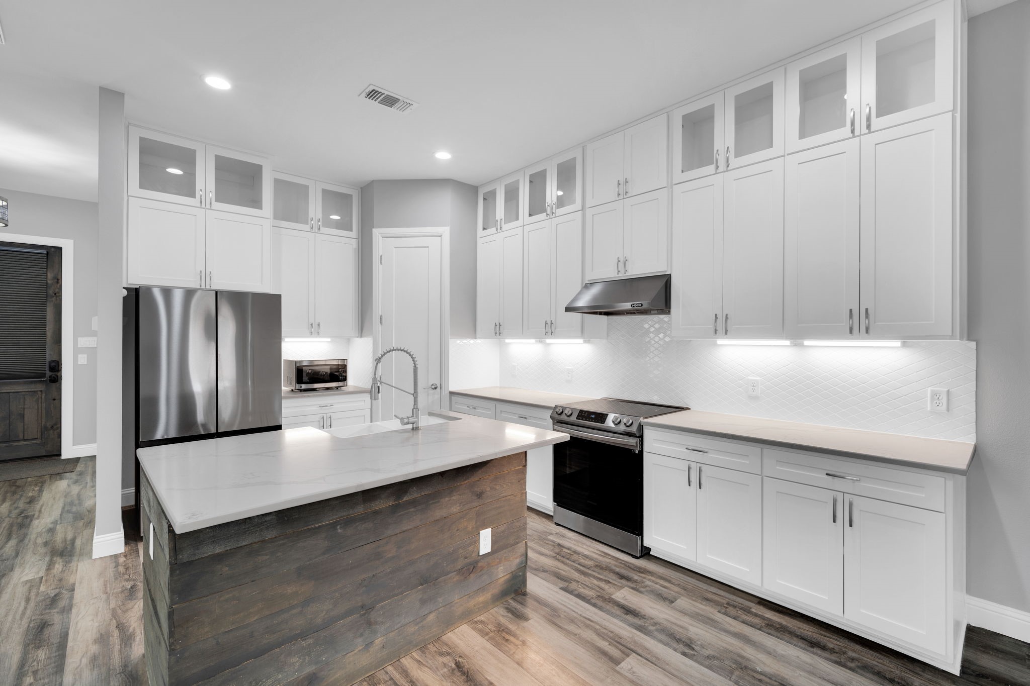 702 Chester Court Ennis TX 75119