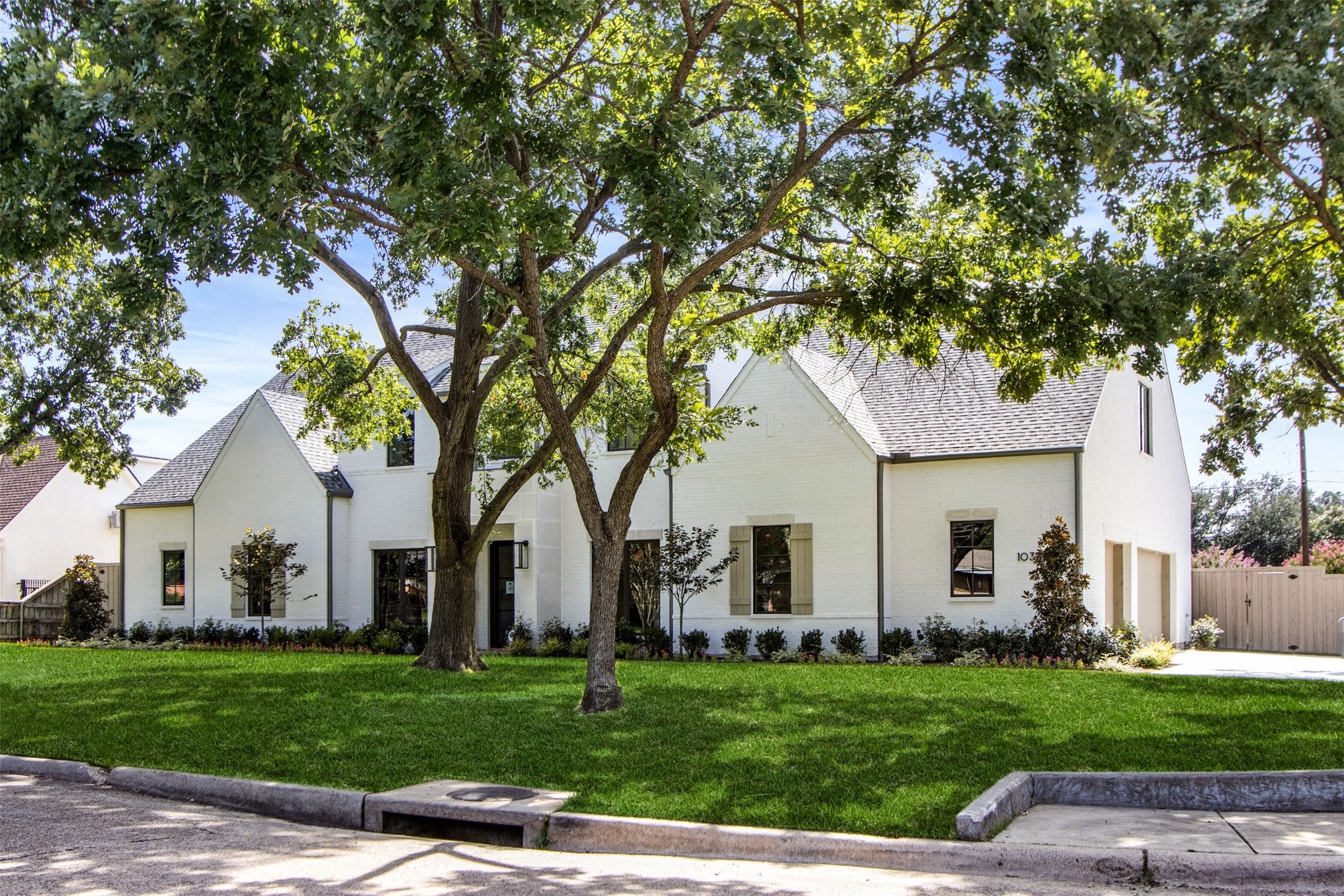 10335 Hedgeway Drive Dallas TX 75229