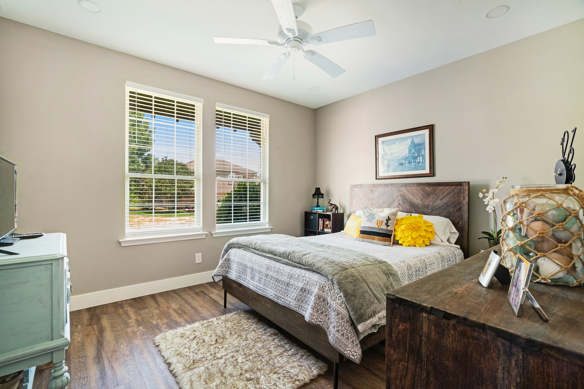 1040 Cannon Place Paris TX 75462