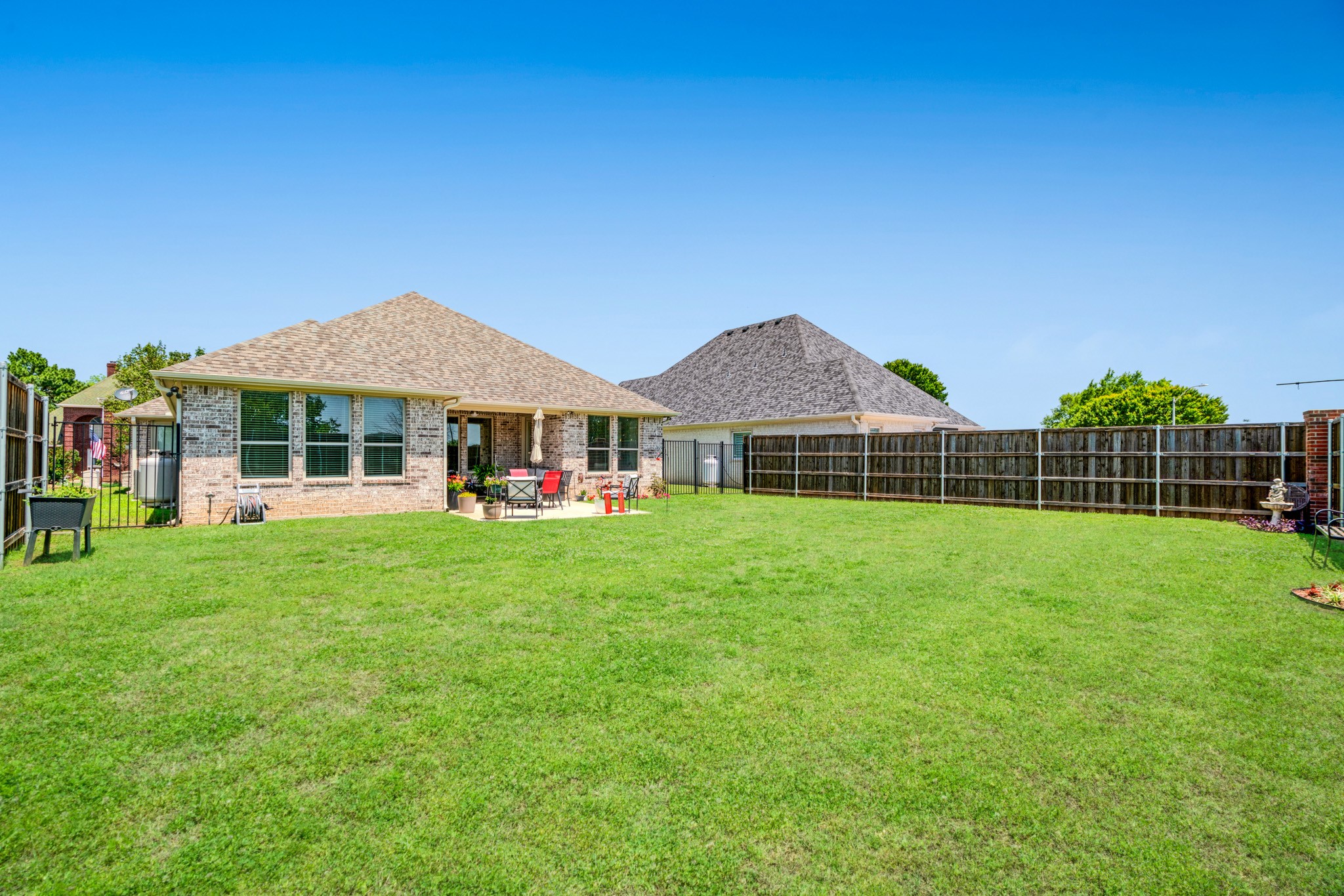 1040 Cannon Place Paris TX 75462