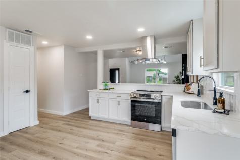 706 Via Del Rey Mesquite TX 75150