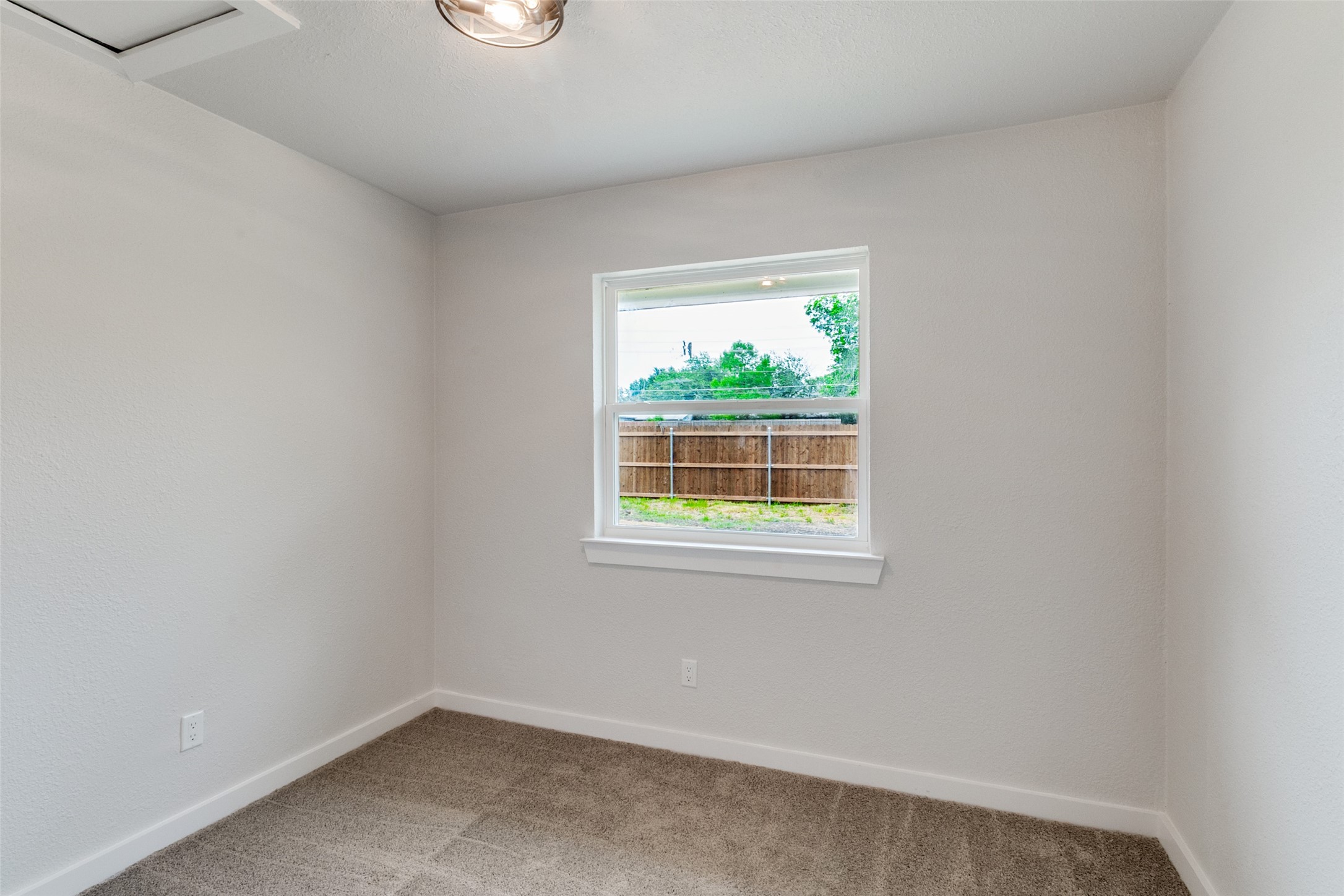 706 Via Del Rey Mesquite TX 75150