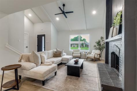 706 Via Del Rey Mesquite TX 75150