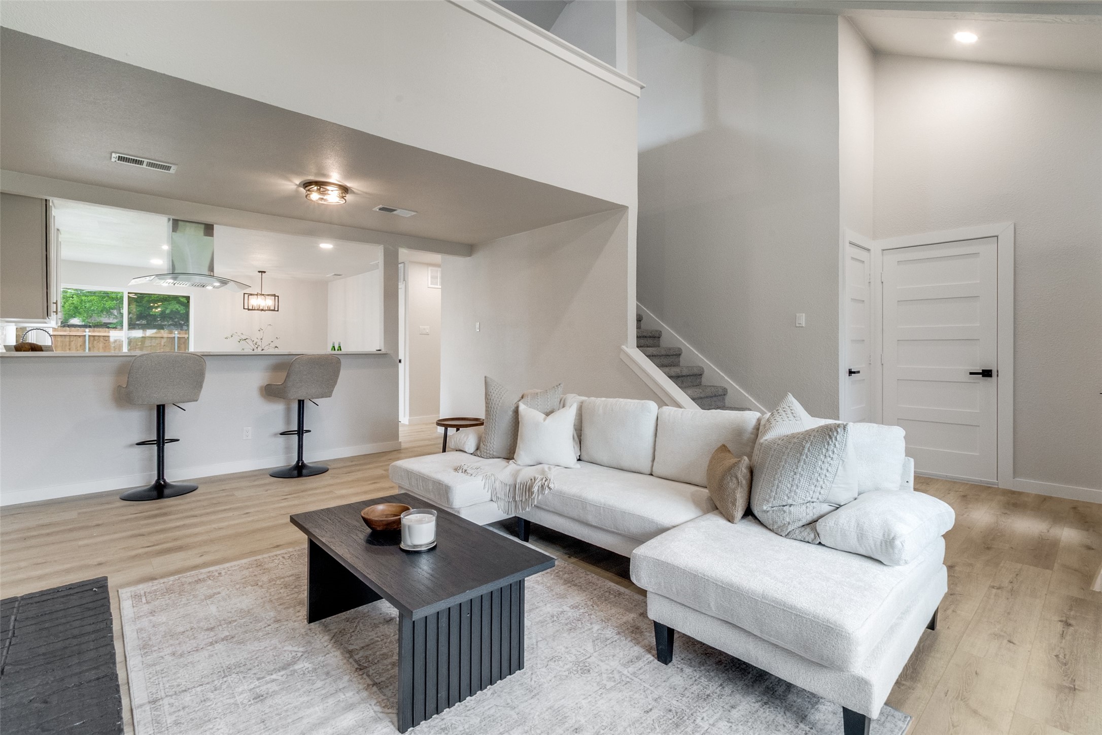 706 Via Del Rey Mesquite TX 75150