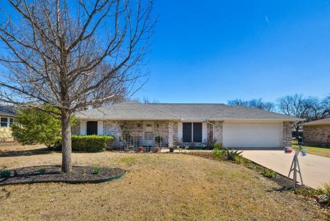 102 S Hillside Street Red Oak TX 75154
