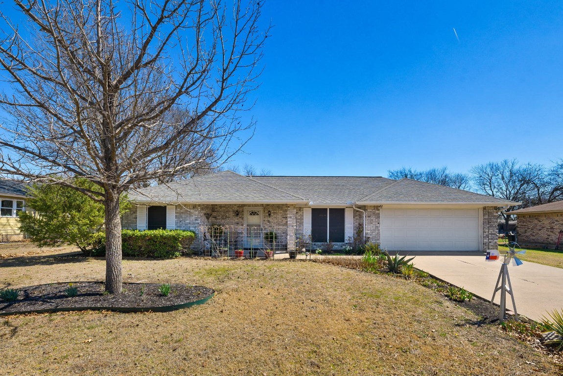 102 S Hillside Street Red Oak TX 75154