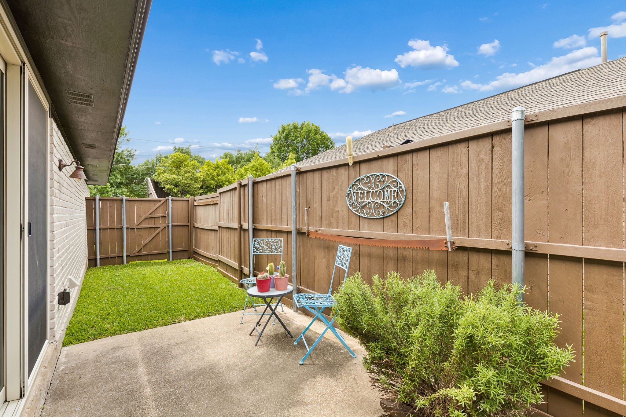 12111 Cross Creek Drive Dallas TX 75243