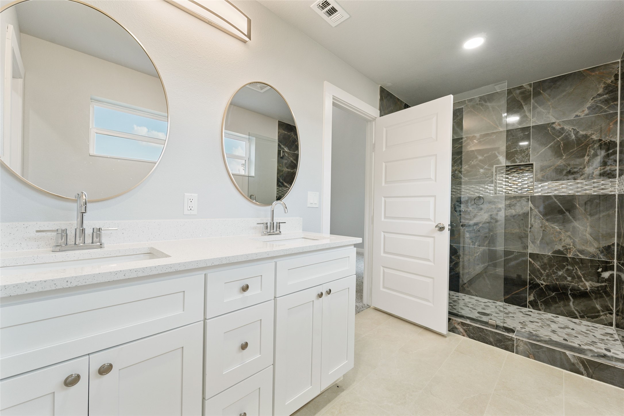 11915 Carson Balch Springs TX 75180