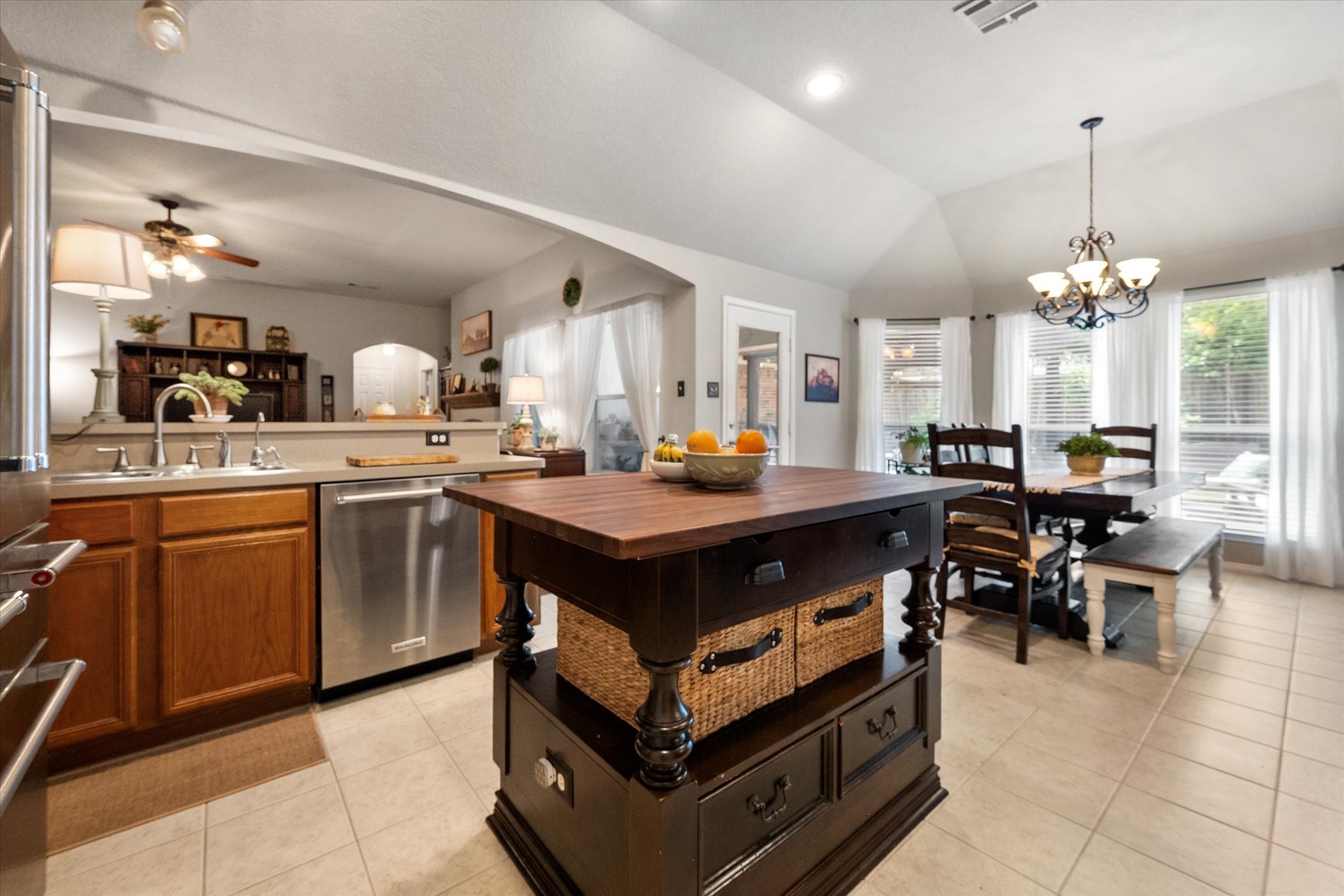 909 Mesquite Drive Burleson TX 76028