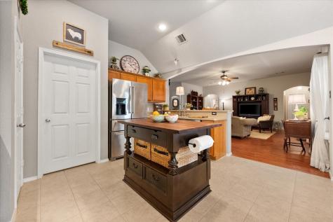 909 Mesquite Drive Burleson TX 76028
