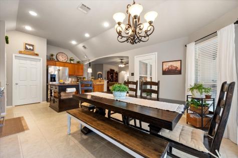 909 Mesquite Drive Burleson TX 76028