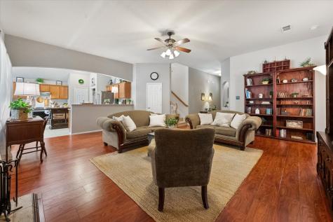 909 Mesquite Drive Burleson TX 76028
