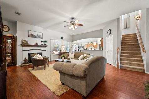 909 Mesquite Drive Burleson TX 76028